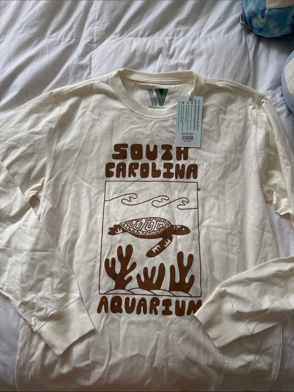 South Carolina Aquarium Cream Long-Sleeve Graphic Tee